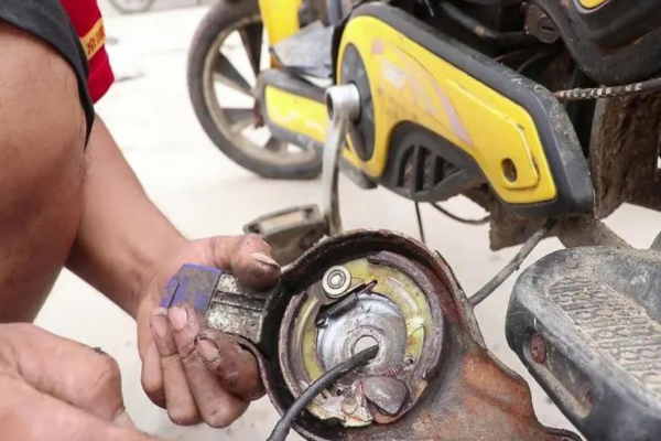 菏泽市电动车刹车故障